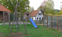 Waldhubenhof-Kinderspielplatz-3.jpg